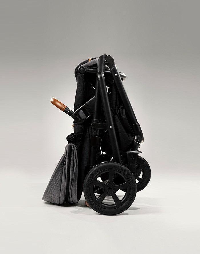 Carrinho de Bebé Aeria™ Signature Joie Carbon - Minicool