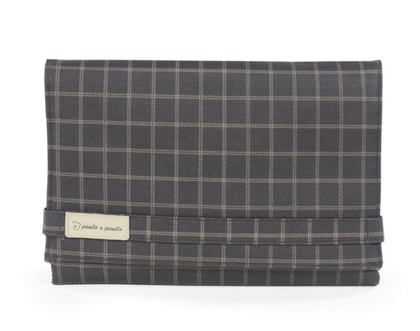 Pasito a Pasito Muda Fraldas Tartan