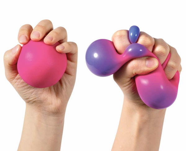 Needoh Bola Muda de Cor Rosa/Roxa