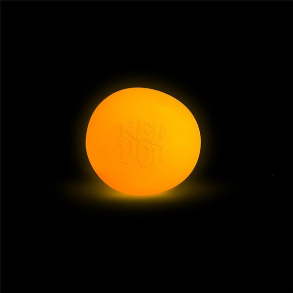 Needoh Bola que Brilha no Escuro Laranja