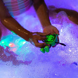 Set Personagem Pippa e 2 Cubos Luz GloPals Verde Glopals