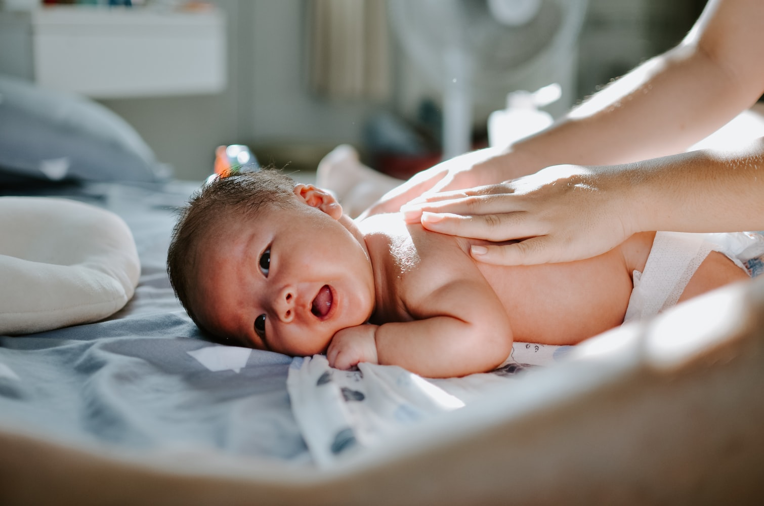 Read more about the article Hidroterapia e Massagens para bebés – Benefícios